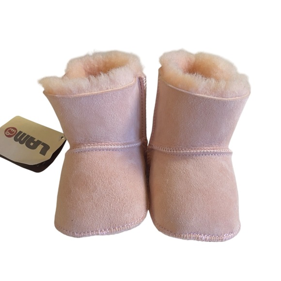 LAMO FOOTWEAR PINK SHEEPSKIN BABY BOOTIES - SIZE LARGE - NWT! - Picture 6 of 7